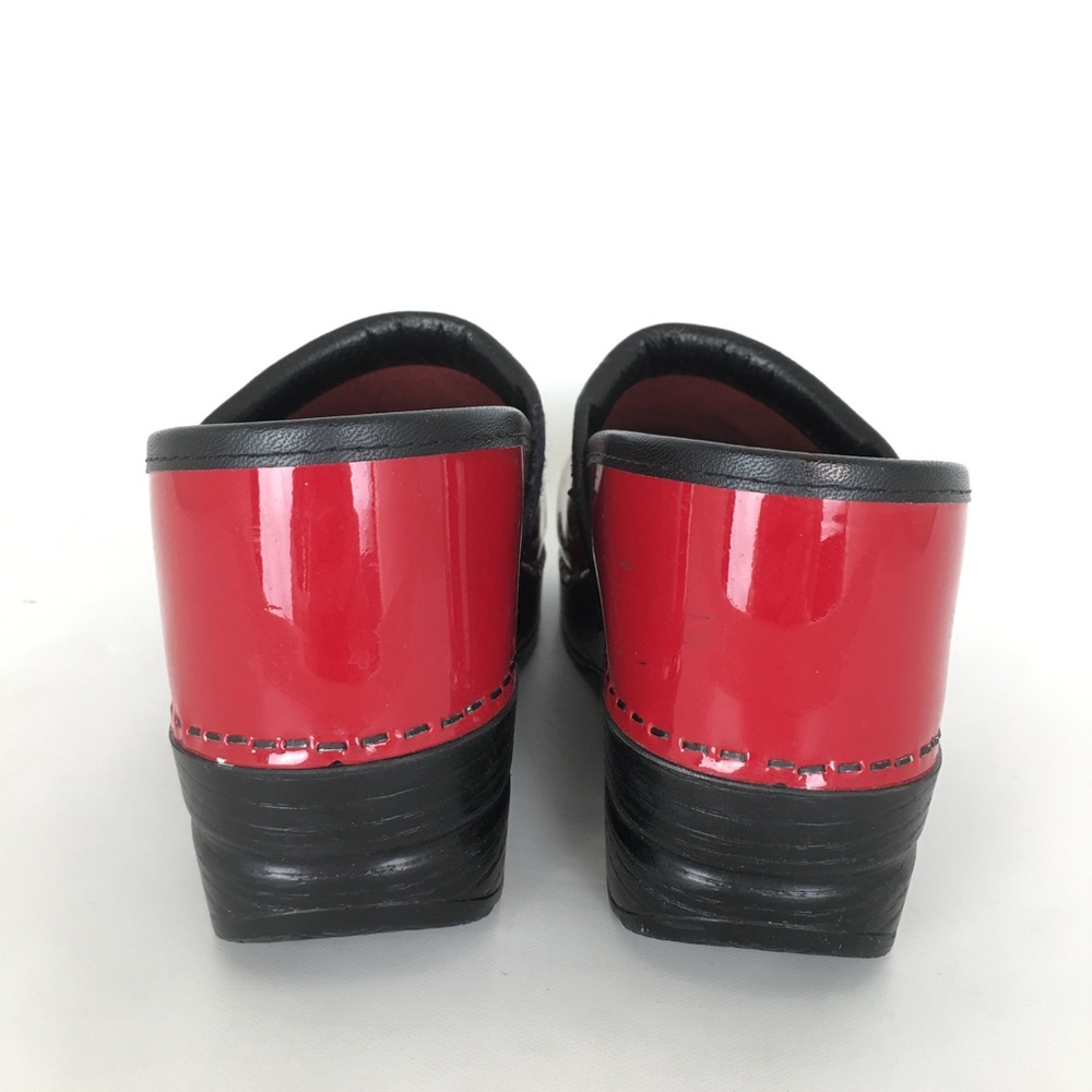 Dansko Red Patent Leather Professional Clogs Classic Comfort Work Shoes Size 8 - Picture 8 of 12